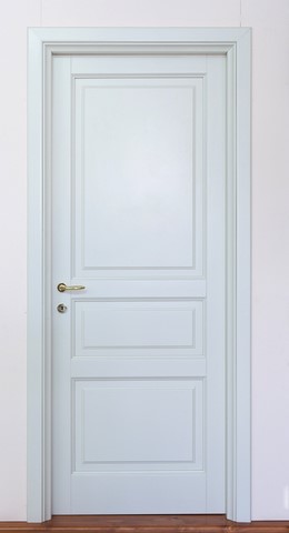 porta interna in legno massello laccata