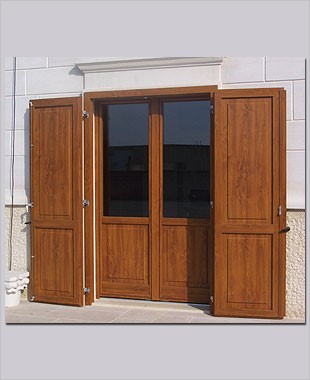 porta con scuri esterni pvc